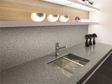 Comptoirs de quartz gris foncé