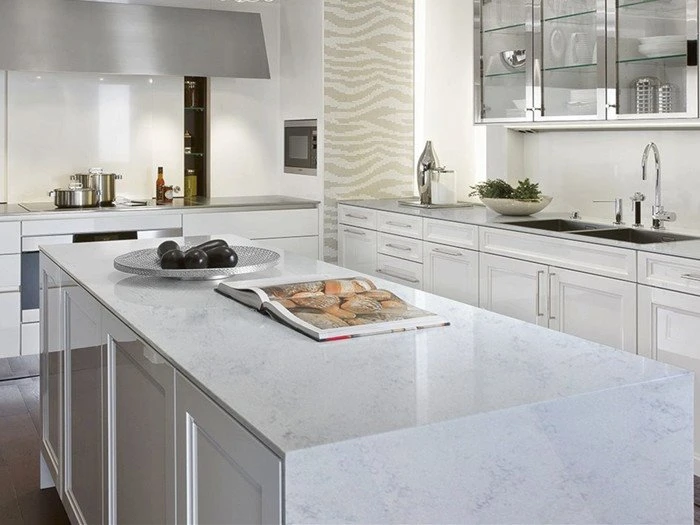 Comptoir de quartz en dentelle blanche