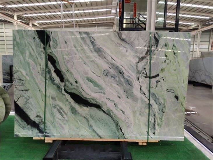 Dalle de marbre vert jade