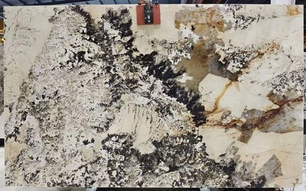 Alpinus Granite Slabs
