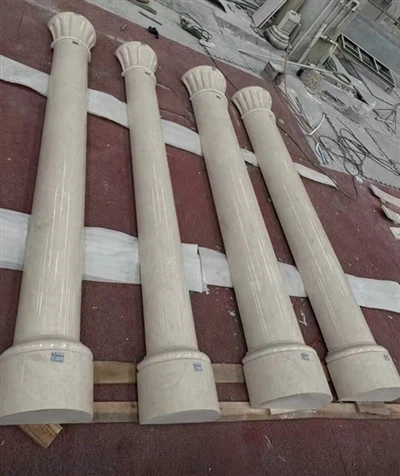 Colonnes intérieures en marbre