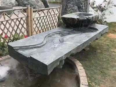 Fontaine de jardin en marbre