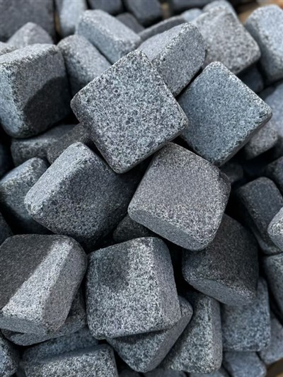 Granit noir dégringolé
